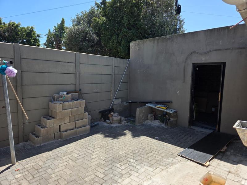 3 Bedroom Property for Sale in Guguletu Western Cape